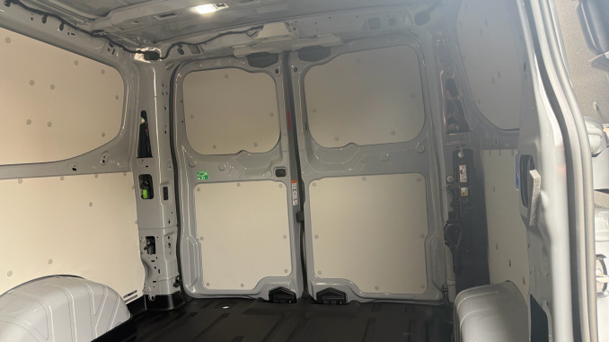 Ford Transit Custom 320 L1 Diesel Fwd 2.0 EcoBlue 136ps H1 Van Limited - Image 14